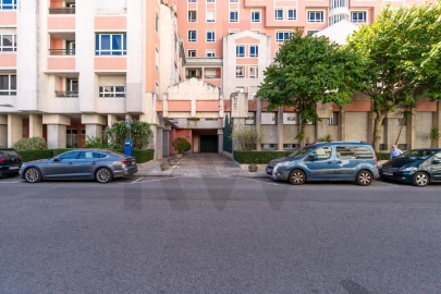 Apartamento T3 para Arrendamento em Santa Clara