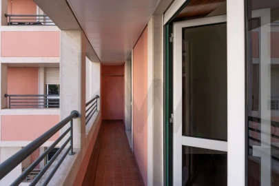Apartamento T3 para Arrendamento em Santa Clara