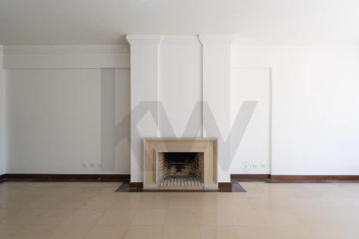 Apartamento T3 para Arrendamento em Santa Clara