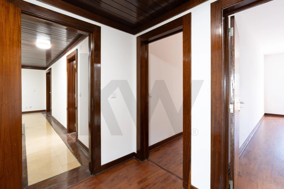 Apartamento T3 para Arrendamento em Santa Clara Foto 23