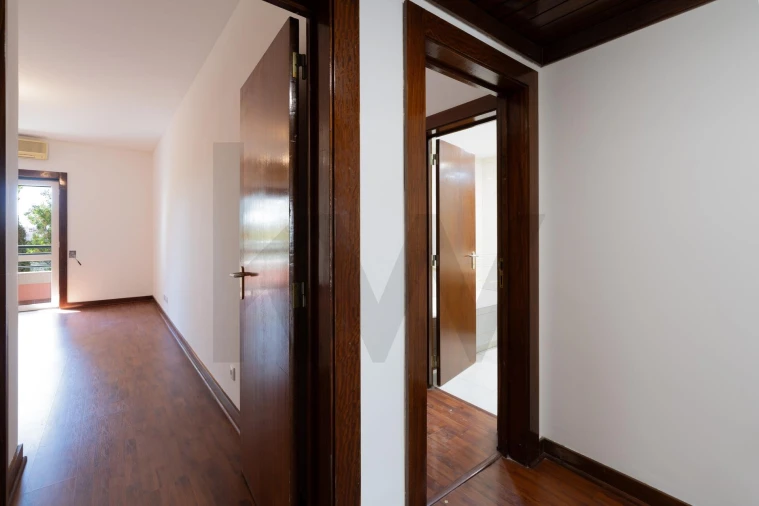 Apartamento T3 para Arrendamento em Santa Clara Foto 24