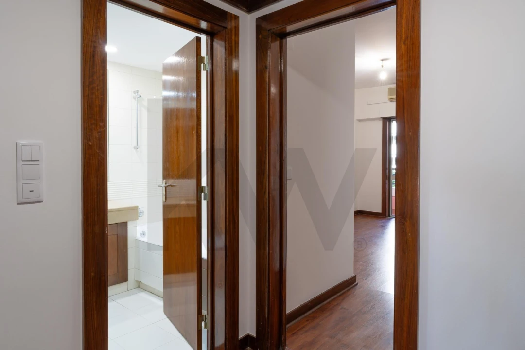 Apartamento T3 para Arrendamento em Santa Clara Foto 18
