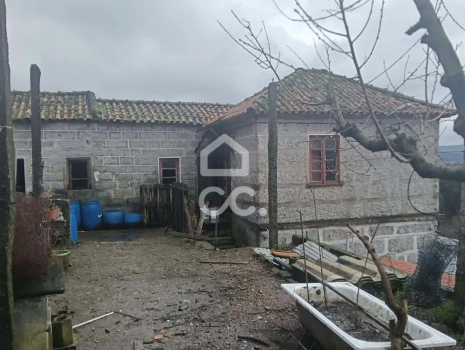 Moradia T3 para Venda em Selho (São Cristovão) Foto 3