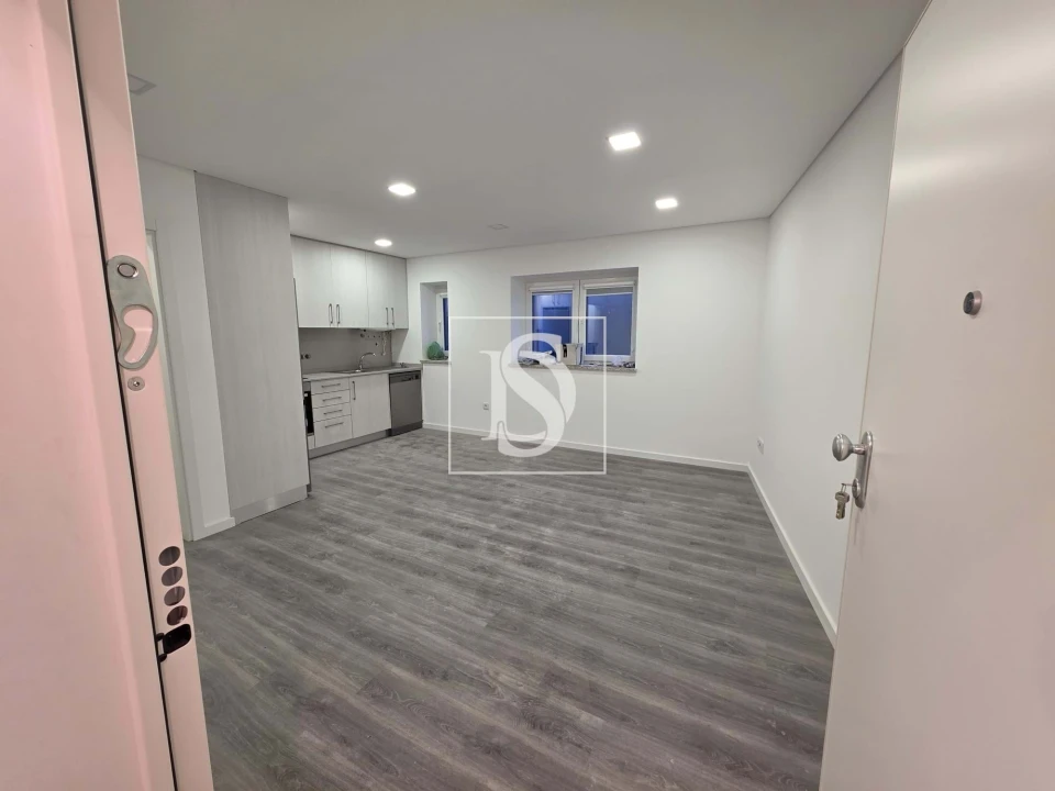 Apartamento T1 para Venda em Molelos Foto 4