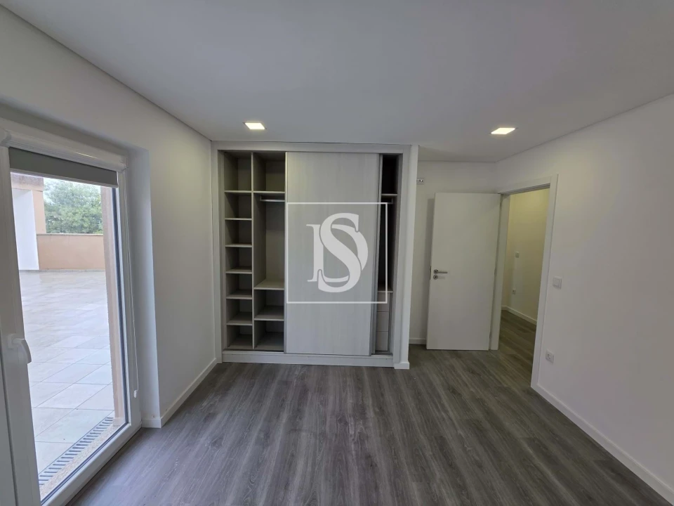 Apartamento T1 para Venda em Molelos Foto 9