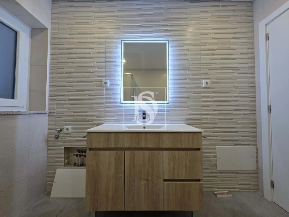 Apartamento T2 para Venda em Molelos Foto 9