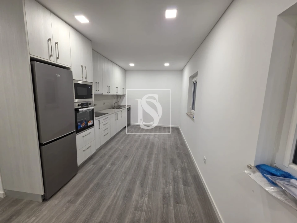 Apartamento T2 para Venda em Molelos Foto 4