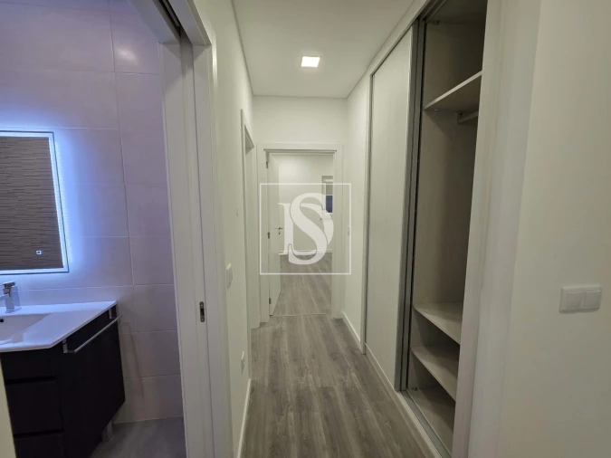 Apartamento T2 para Venda em Molelos Foto 8