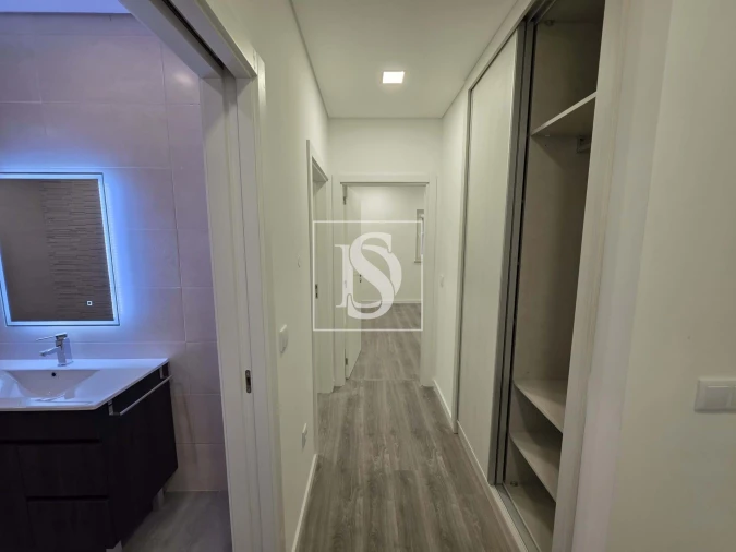 Apartamento T2 para Venda em Molelos Foto 9