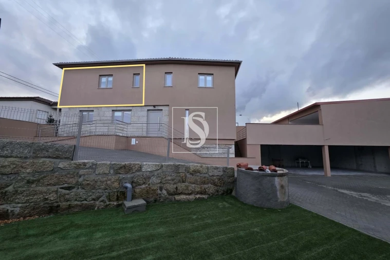 Apartamento T2 para Venda em Molelos Foto 2