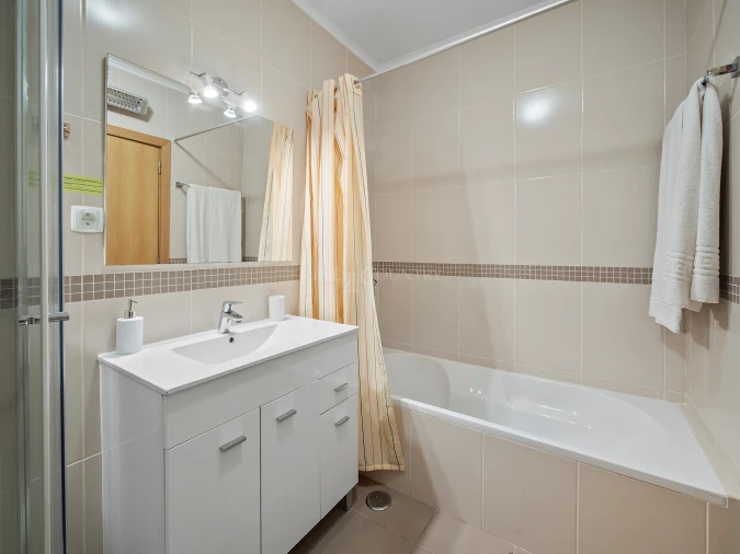 Apartamento T2 para Venda em Lagoa e Carvoeiro Foto 17