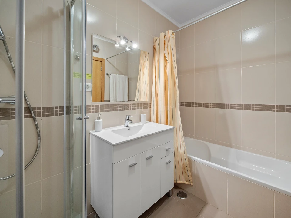 Apartamento T2 para Venda em Lagoa e Carvoeiro Foto 16