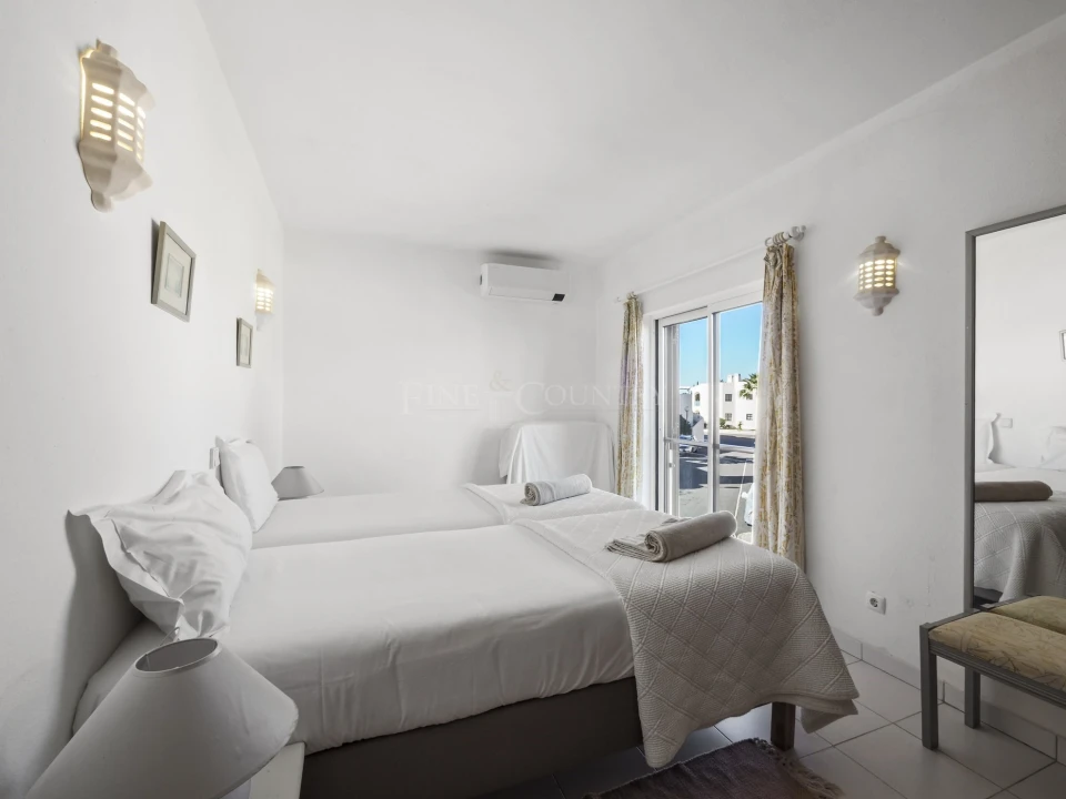 Apartamento T2 para Venda em Lagoa e Carvoeiro Foto 14