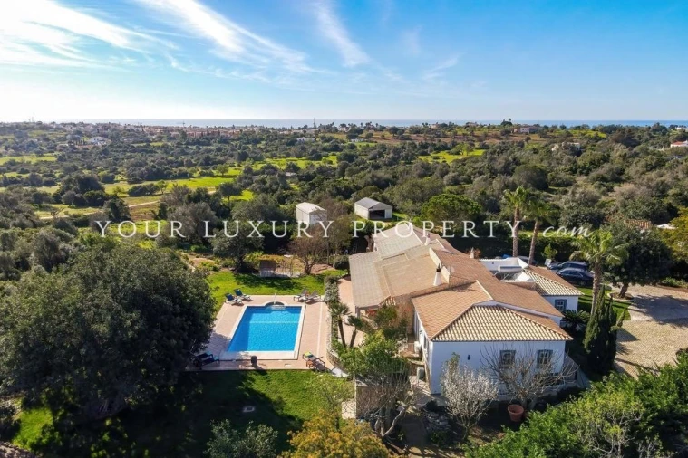 Moradia T6 para Venda em Almancil Foto 4