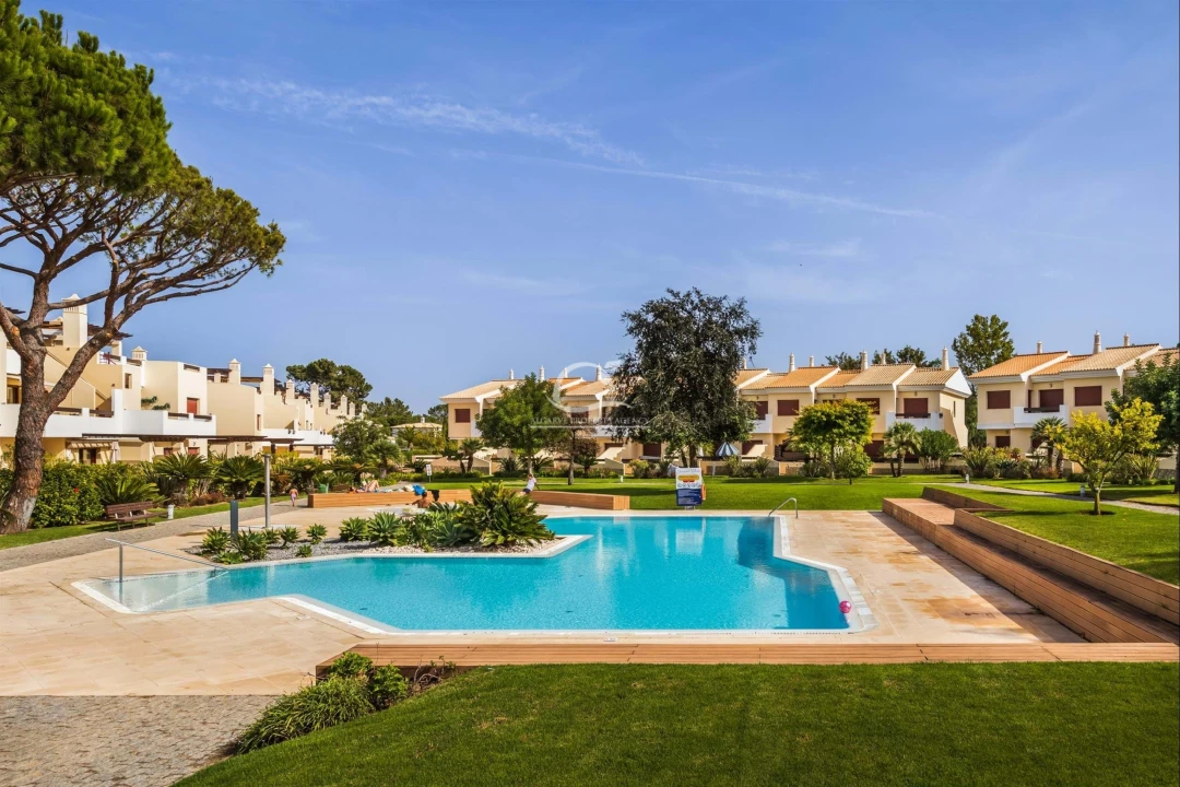 Moradia T3 para Venda em Almancil Foto 9