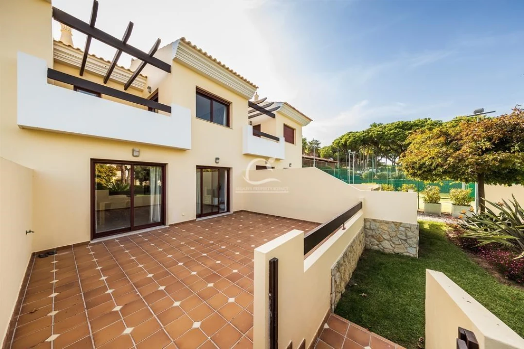 Moradia T3 para Venda em Almancil Foto 2