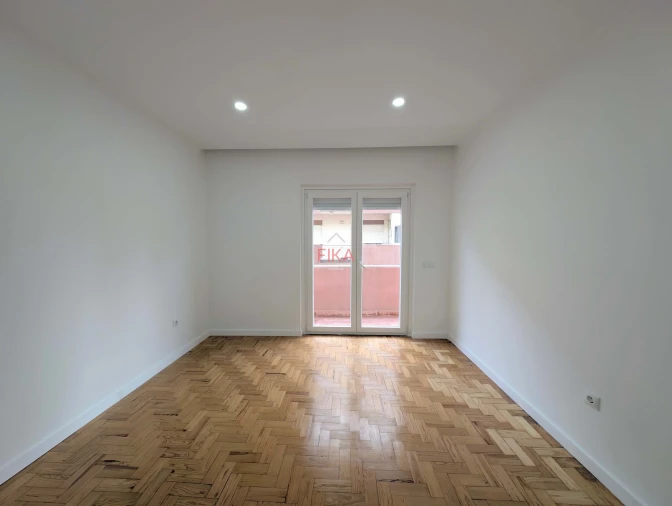 Apartamento T3 para Venda em Seixal Foto 21