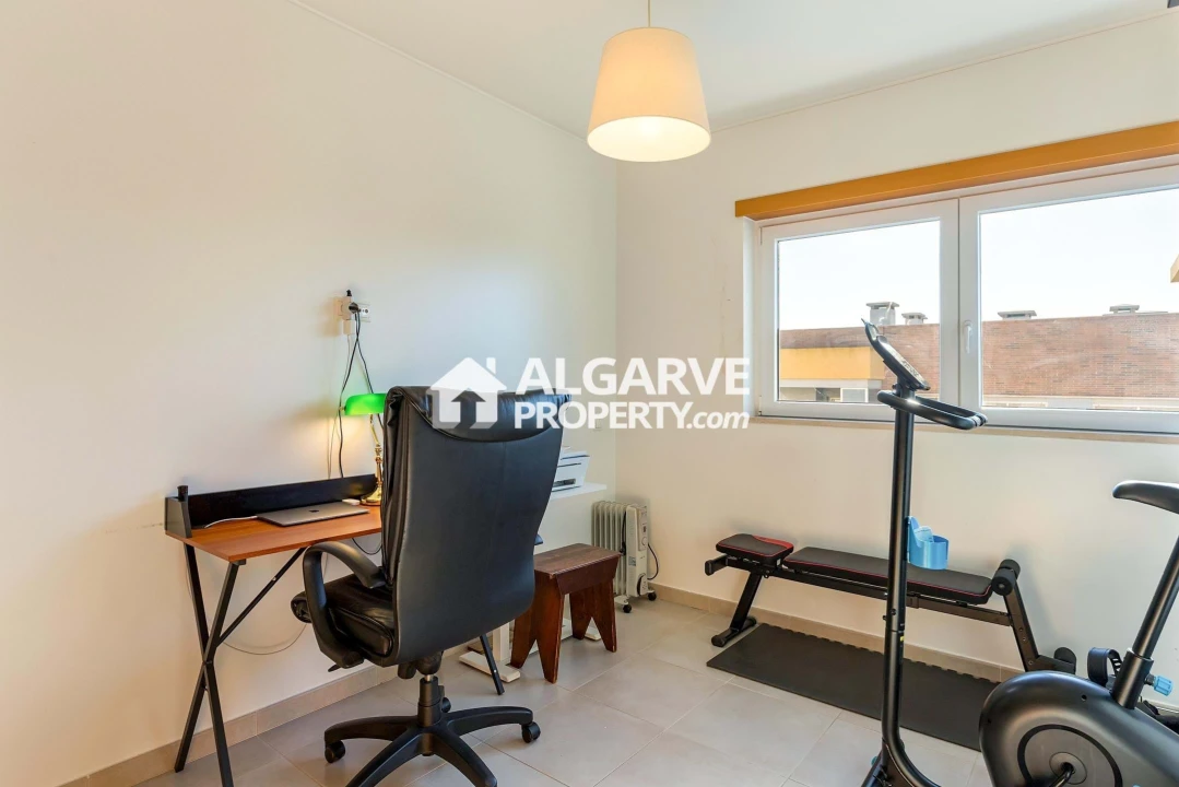 Apartamento T3 para Venda em Quarteira Foto 16