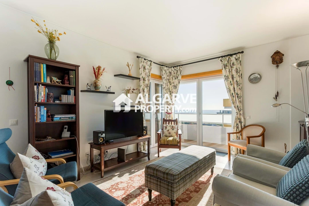 Apartamento T3 para Venda em Quarteira Foto 9
