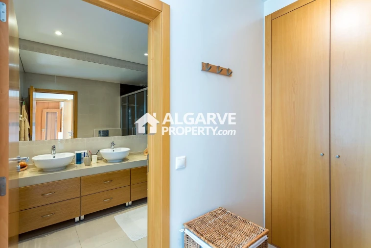 Apartamento T3 para Venda em Quarteira Foto 20