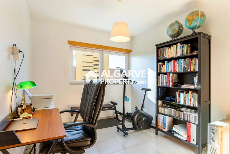 Apartamento T3 para Venda em Quarteira Foto 15