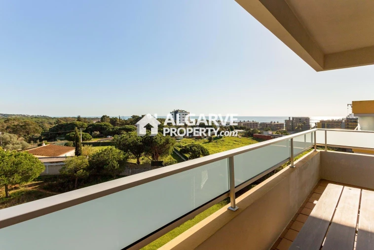 Apartamento T3 para Venda em Quarteira Foto 27