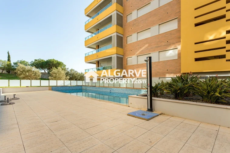 Apartamento T3 para Venda em Quarteira Foto 28