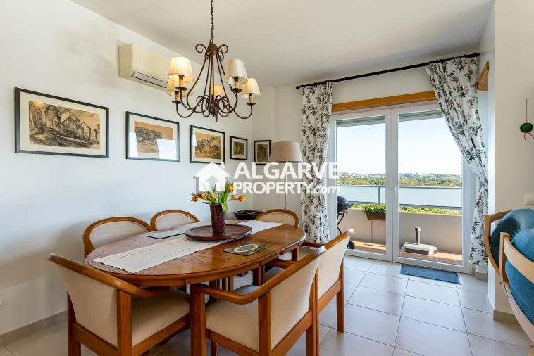 Apartamento T3 para Venda em Quarteira Foto 12