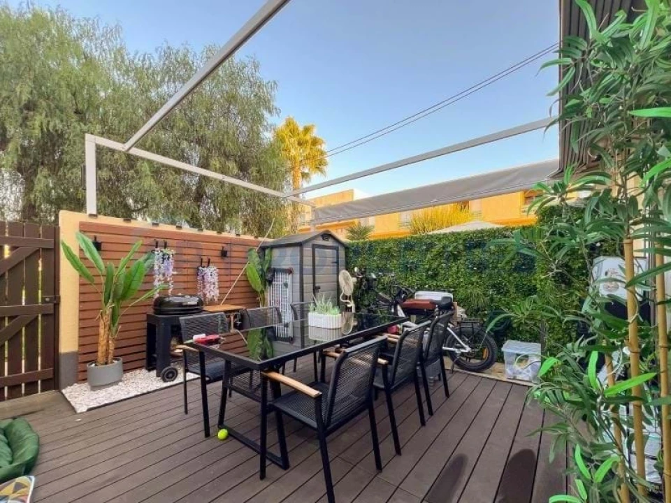 Apartamento T2 para Venda em Quarteira Foto 6