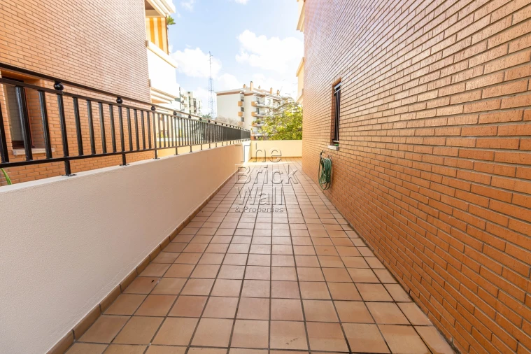 Apartamento T4 para Venda em Alverca do Ribatejo e Sobralinho Foto 6