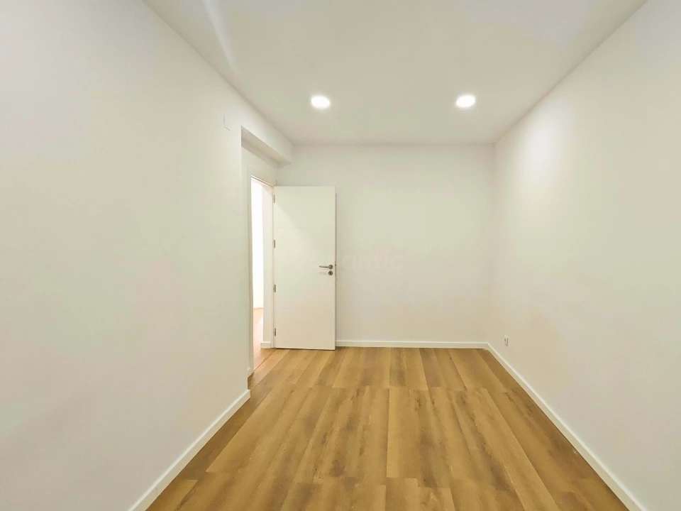 Apartamento T3 para Venda em Mina de Água Foto 16