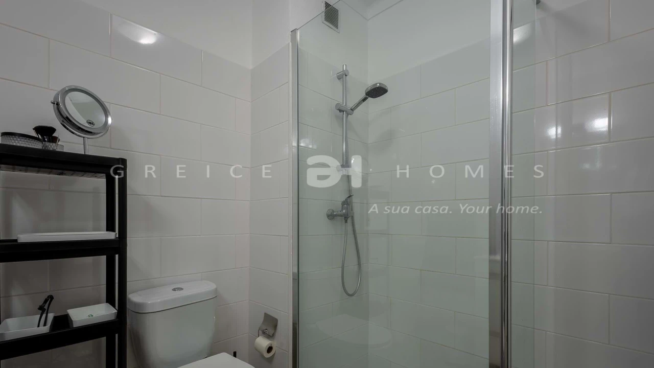 Apartamento T1 para Venda em Quarteira Foto 6