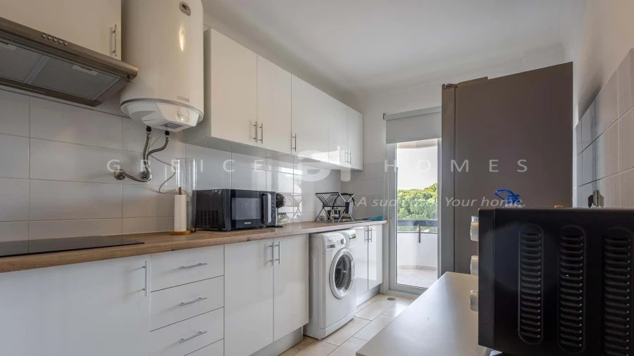 Apartamento T1 para Venda em Quarteira Foto 7