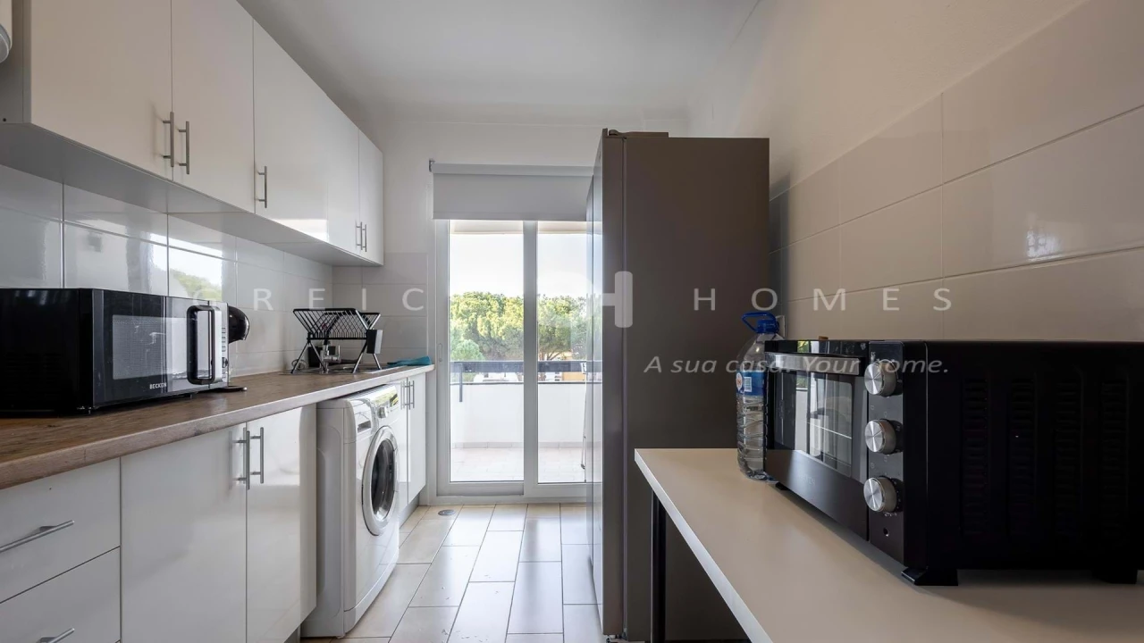 Apartamento T1 para Venda em Quarteira Foto 8