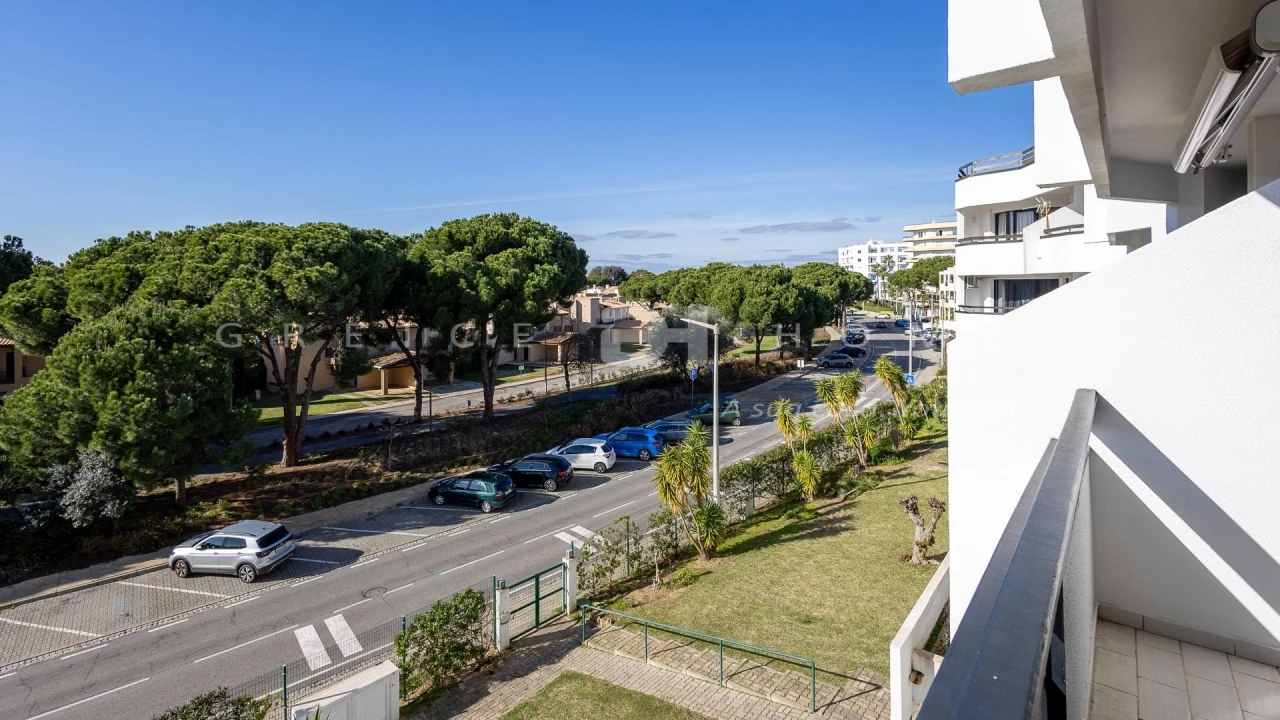 Apartamento T1 para Venda em Quarteira Foto 17