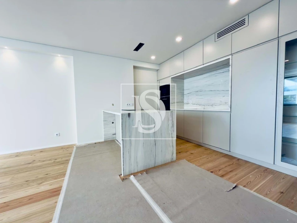 Apartamento T2 para Venda em Creixomil Foto 11