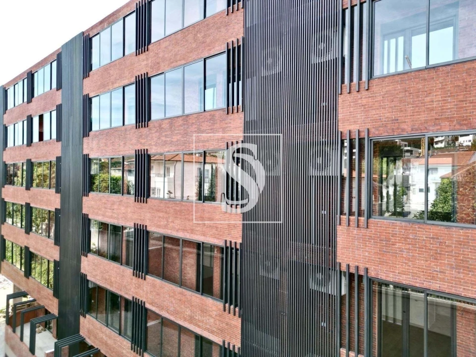 Apartamento T2 para Venda em Creixomil Foto 3