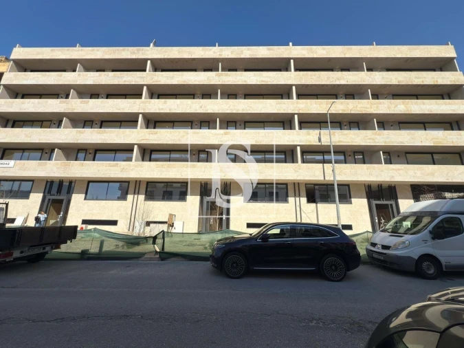 Apartamento T2 para Venda em Creixomil Foto 3