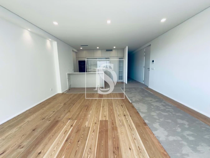 Apartamento T2 para Venda em Creixomil Foto 10