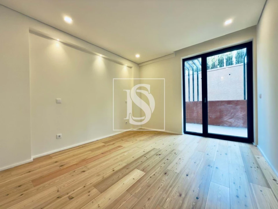 Apartamento T2 para Venda em Creixomil Foto 21