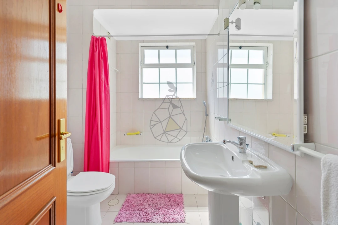 Apartamento T3 para Arrendamento em Portimão Foto 23