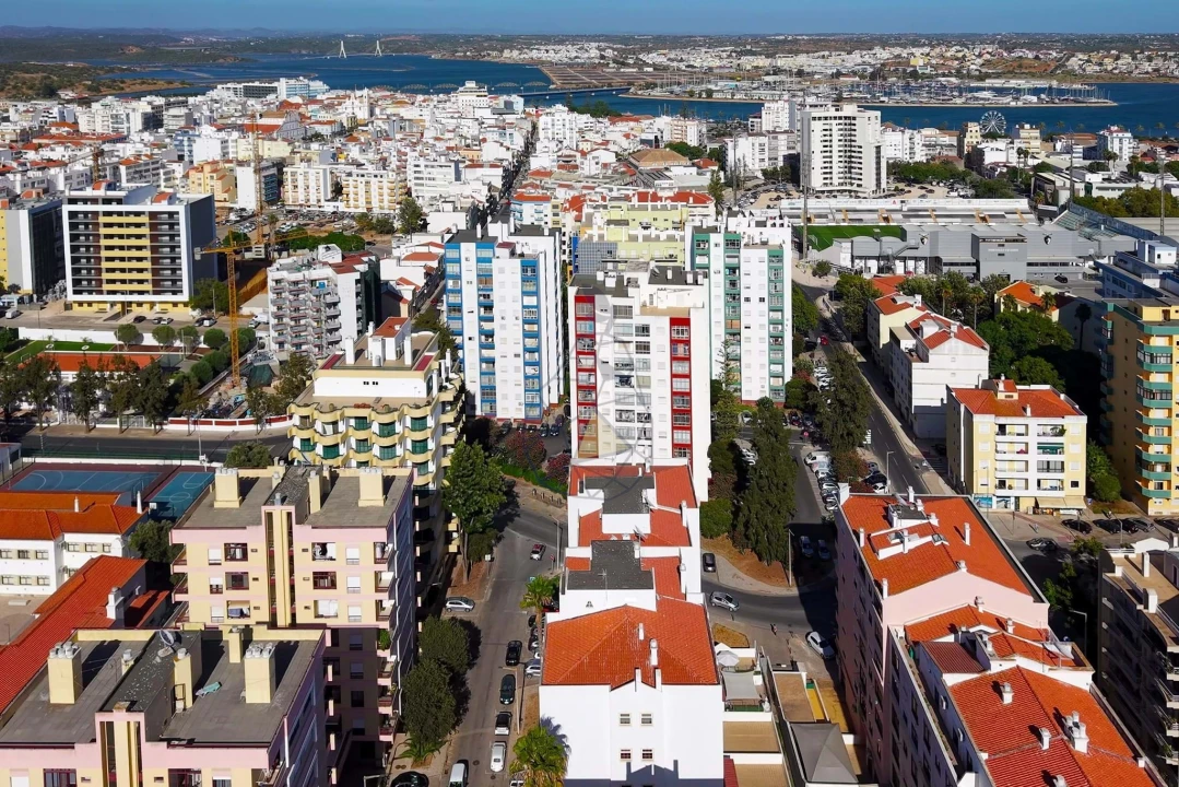 Apartamento T3 para Arrendamento em Portimão Foto 41