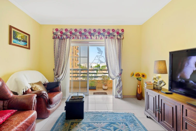 Apartamento T3 para Arrendamento em Portimão Foto 2