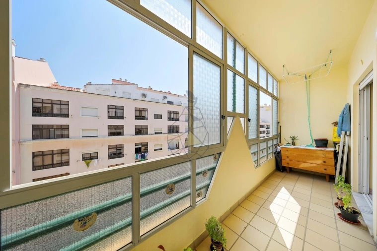 Apartamento T3 para Arrendamento em Portimão Foto 6