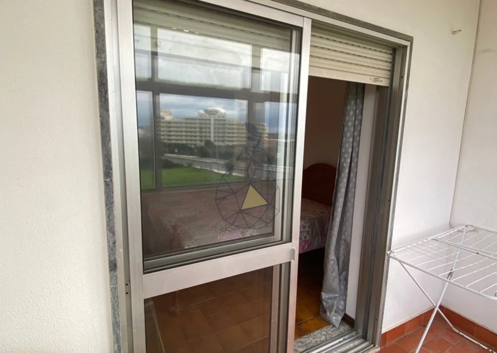 Apartamento T2 para Arrendamento em Portimão Foto 18