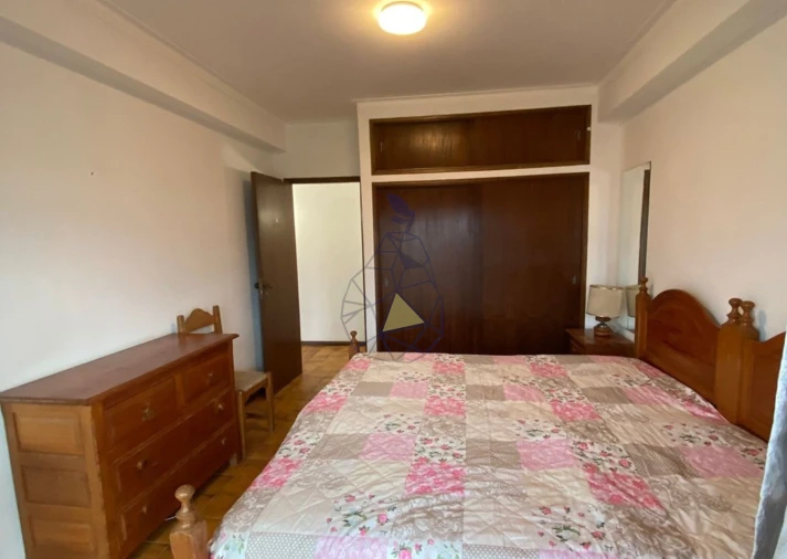 Apartamento T2 para Arrendamento em Portimão Foto 17