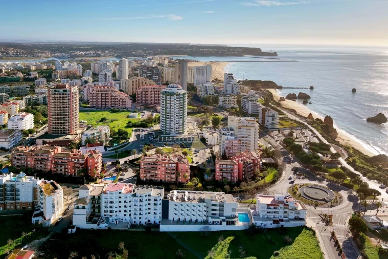 Apartamento T2 para Arrendamento em Portimão Foto 15