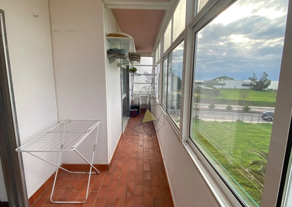 Apartamento T2 para Arrendamento em Portimão Foto 12