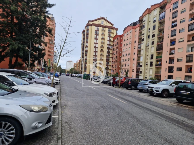 Apartamento T2 para Venda em Algueirão-Mem Martins Foto 20