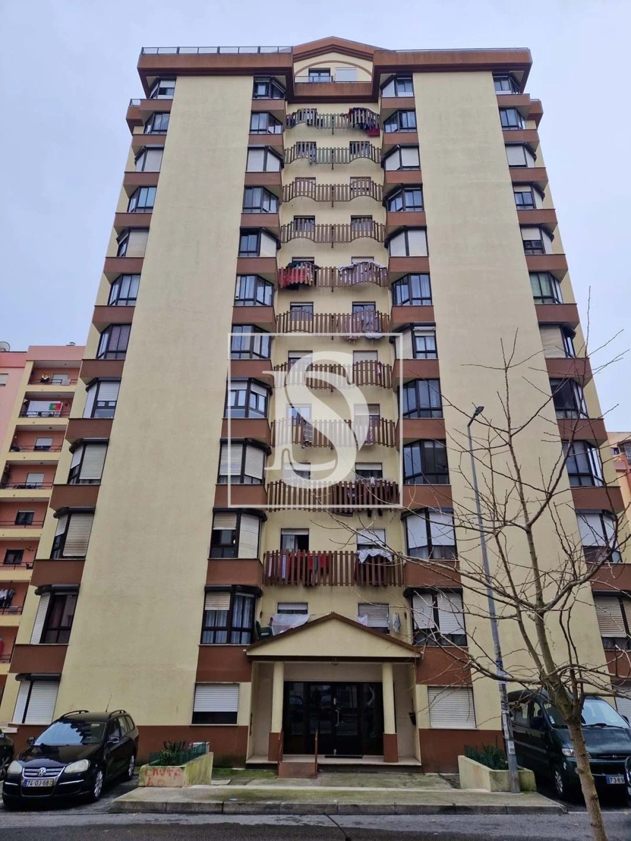 Apartamento T2 para Venda em Algueirão-Mem Martins Foto 1